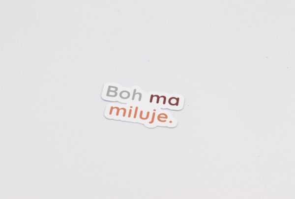 Papierová nálepka "BOH MA MILUJE-MINI" - Image 2